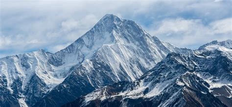 what are some major mountains in china